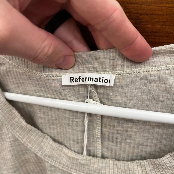 Reformation Paige Long Sleeve Crop Top Marble Tencel Stretch Size XS NWT - Picture 4 of 11